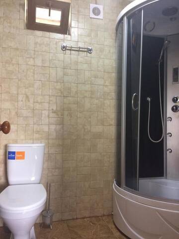 Апартаменты с 3 спальнями в Отеле Captain Black Hotel